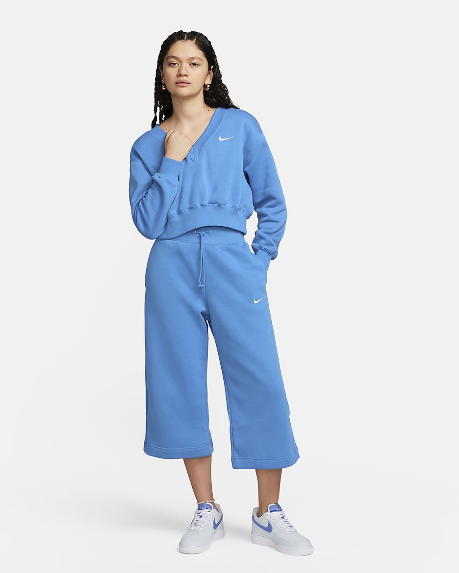 Nike Sportswear Phoenix Fleece Women s Cropped V Neck Top. Nike IE